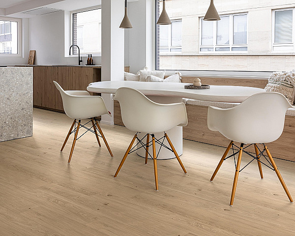 Vybíráme podlahy do moderního bytu: Styl, funkčnost a komfort v každodenním životě