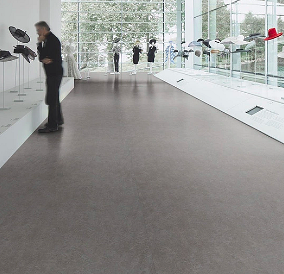 FORBO Marmoleum marbled real Slate grey 3137
