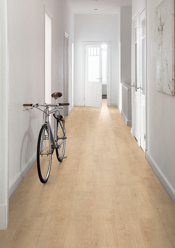 EGGER E-motion aqua 32 Dub newbury světlý EL2035