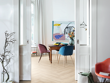 EGGER E-motion herringbone 32 Dub newport krémový EL2161